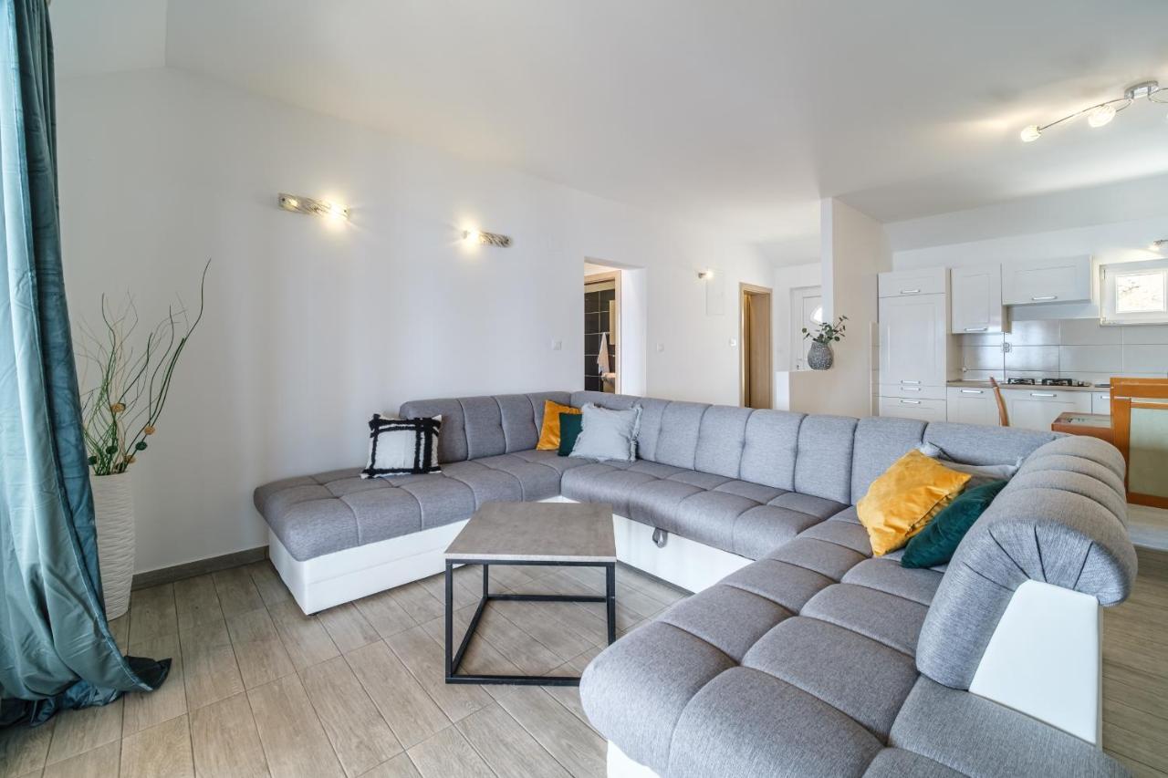 Rooms Plaza Divuje Murvica  Εξωτερικό φωτογραφία