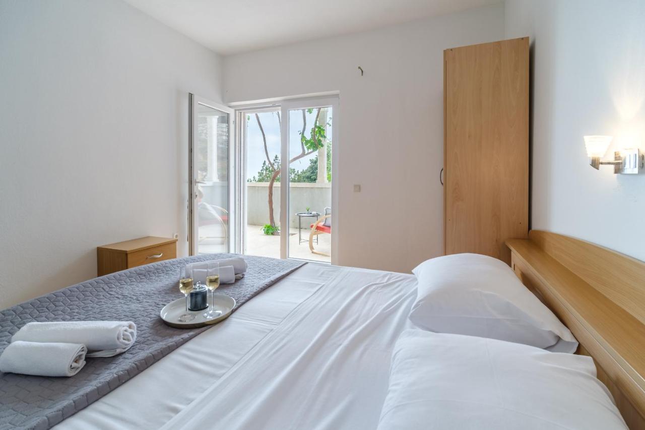 Rooms Plaza Divuje Murvica  Εξωτερικό φωτογραφία