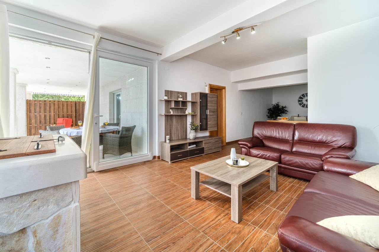 Rooms Plaza Divuje Murvica  Εξωτερικό φωτογραφία